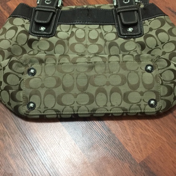 Coach Purse - Picture 4 of 6